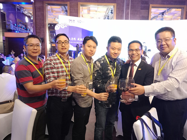 1541140872506436.jpg 中大岭南学院CHEMBA-林坚会长及校友-2.jpg