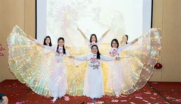 “凝初心 燃廿载 共创共享”2019年美成达二十周年庆典暨表彰大会圆满举行 “凝初心 燃廿载 共创共享”2019年美成达二十周年庆典暨表彰大会圆满举行