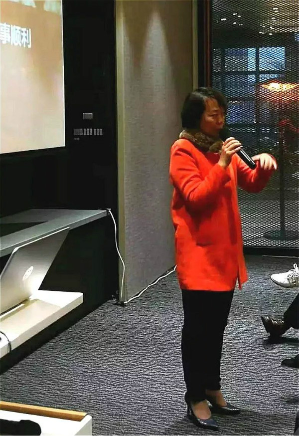 1552217436576456.jpg EMBAtongxuehuichendan閾宖uhuichangjianghua0.jpg